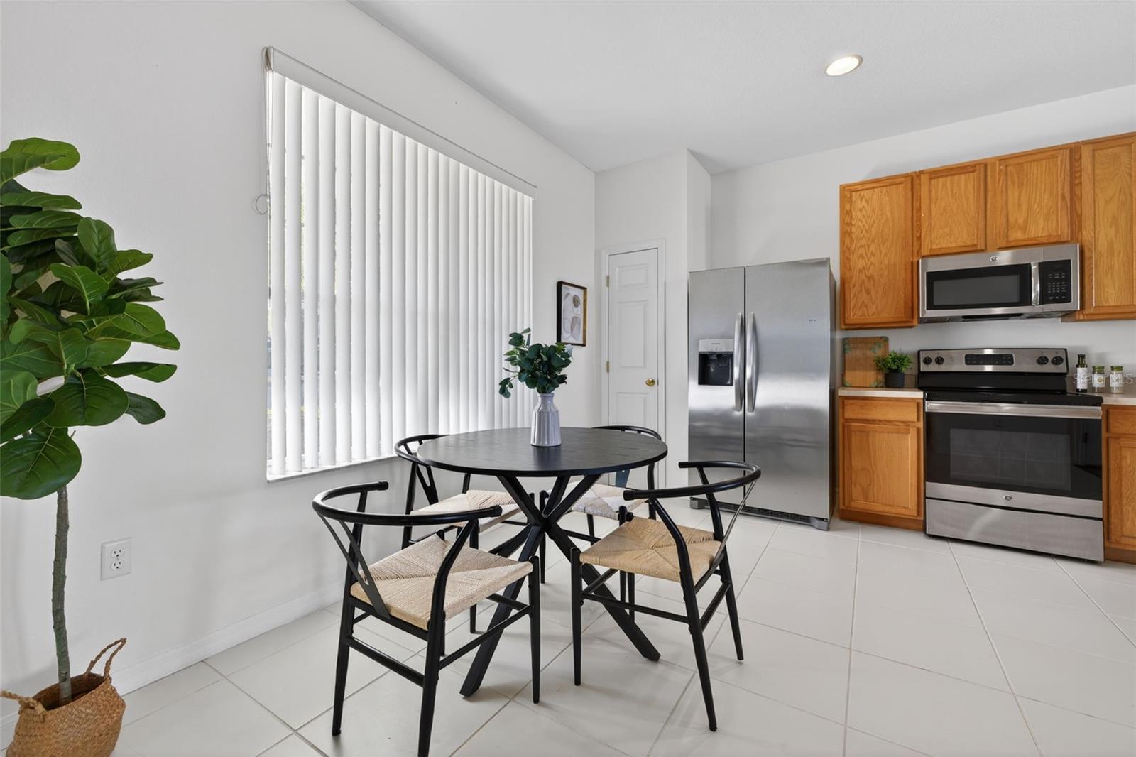 12740 COUNTRY BROOK LN