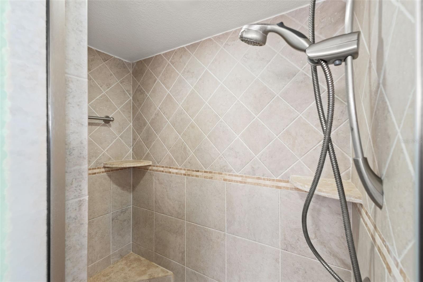 5130 BRITTANY DR S #808