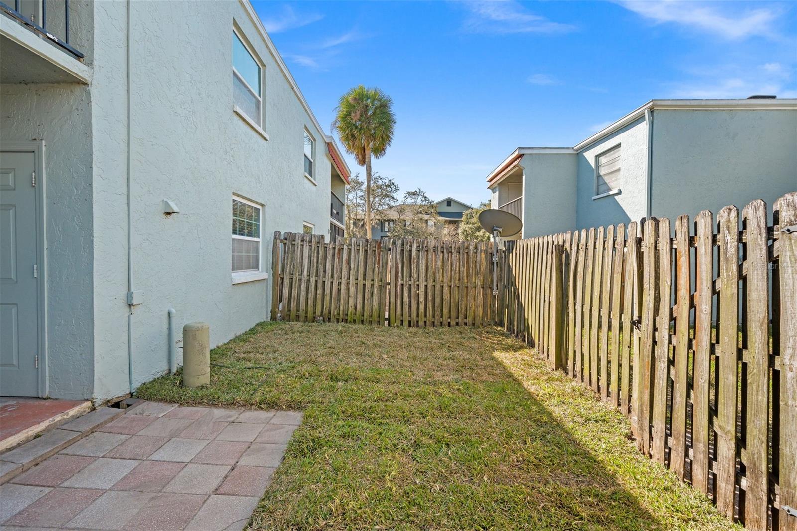 14415 AMERICAN CIRCLE #104