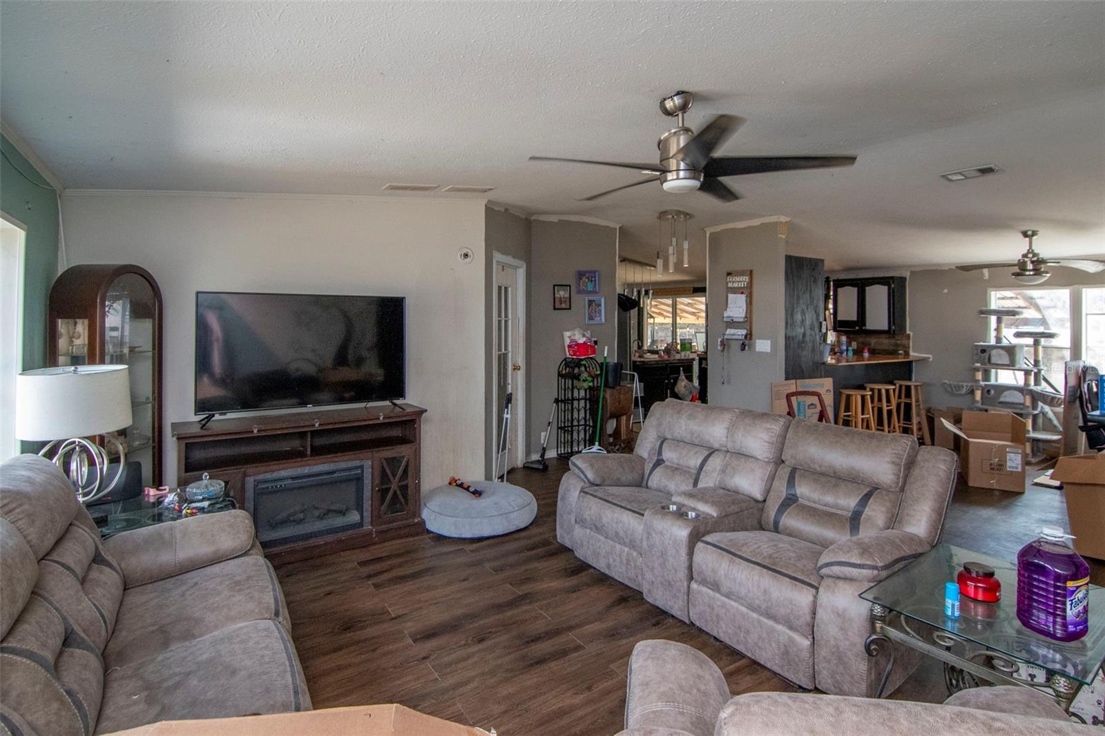 6905 W KNIGHTS GRIFFIN RD