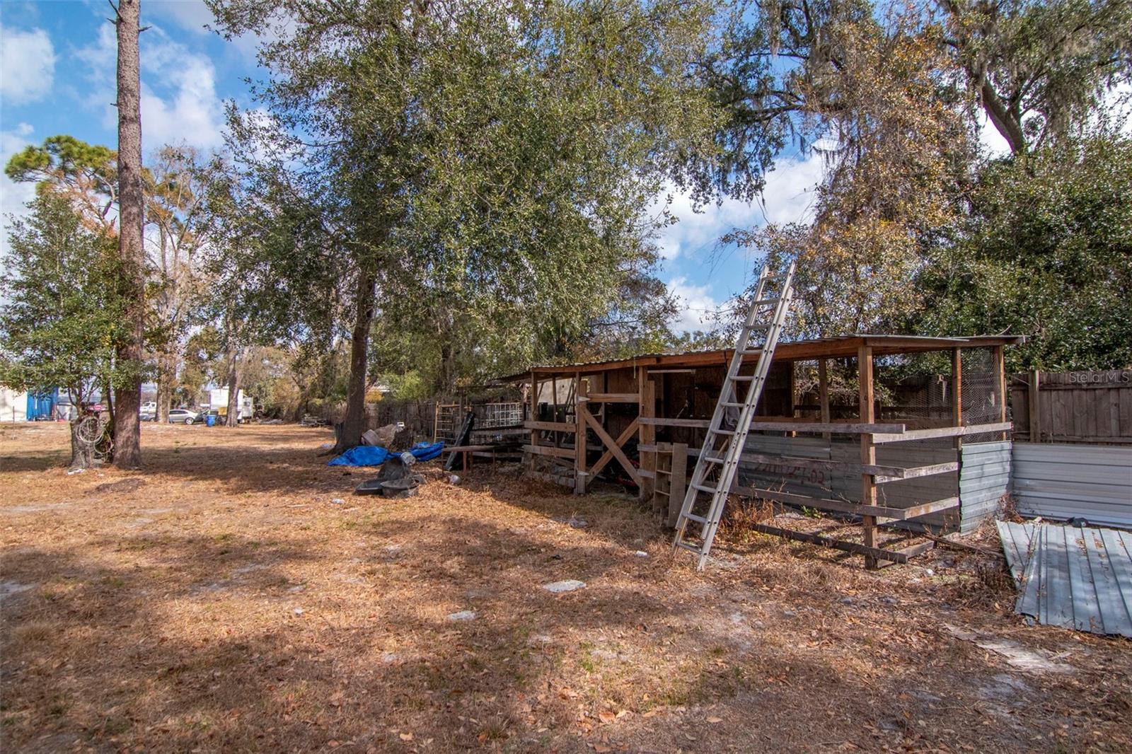 6905 W KNIGHTS GRIFFIN RD