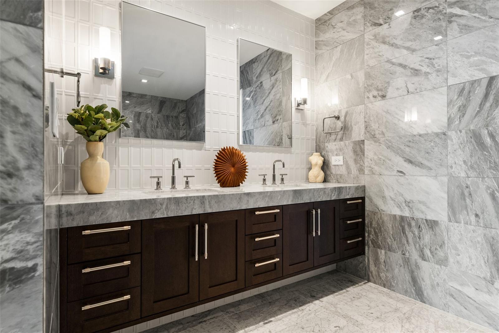 3015 S YSABELLA AVE #1901