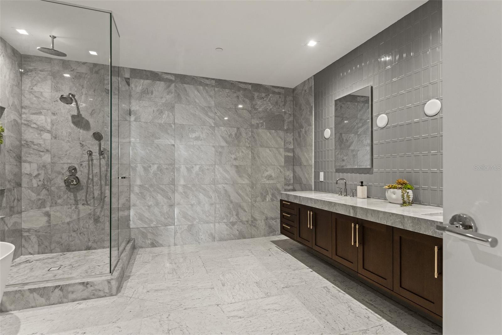 3105 S YSABELLA AVE #1803