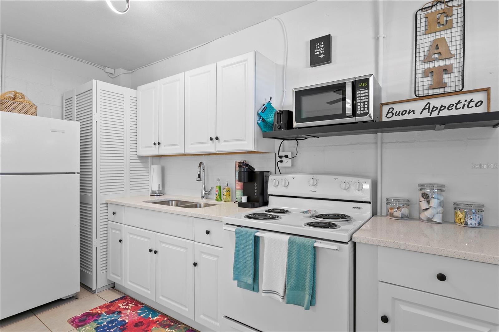 1305 S BERMUDA BLVD #A