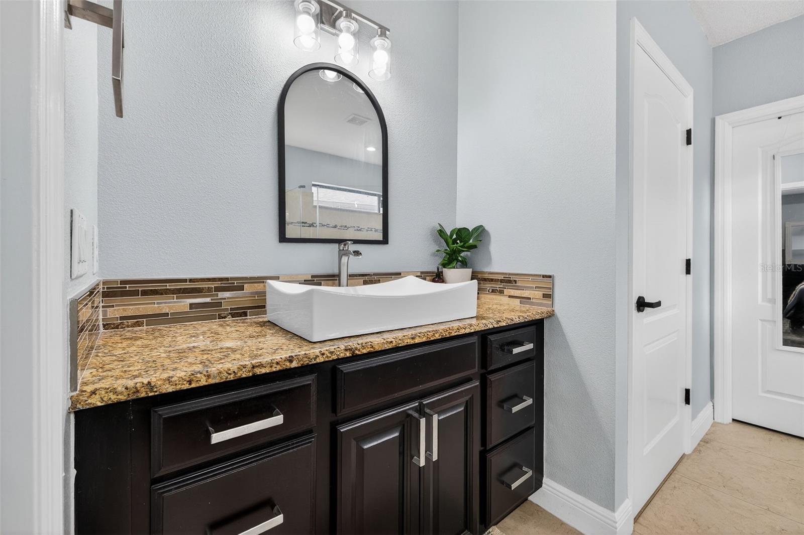 14227 ALISTAR MANOR DR