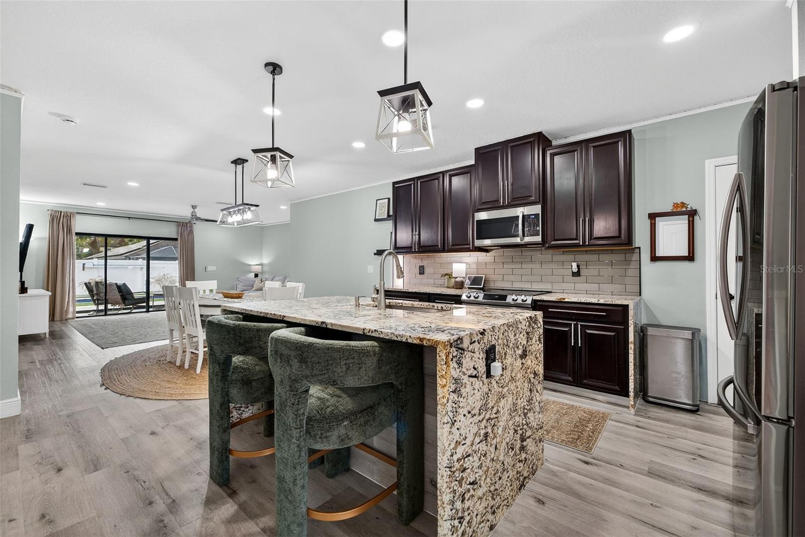 14227 ALISTAR MANOR DR