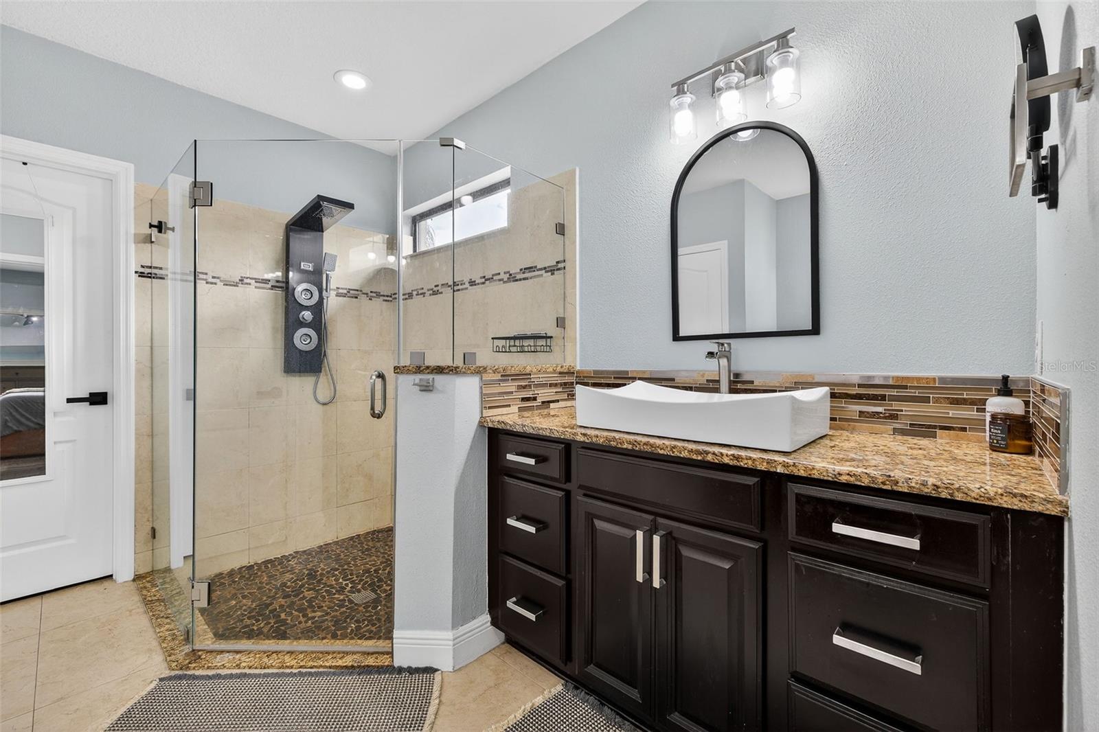 14227 ALISTAR MANOR DR