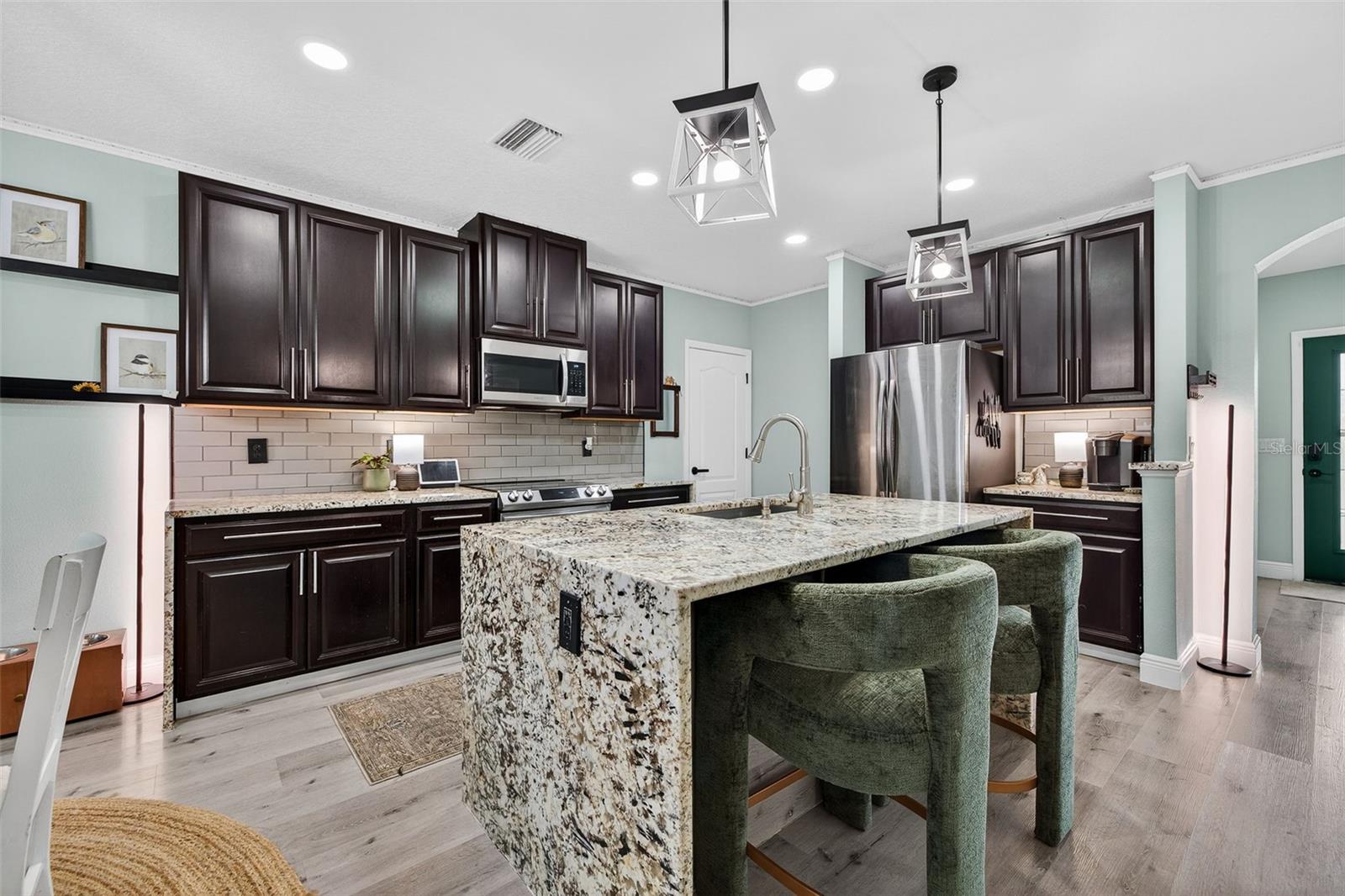 14227 ALISTAR MANOR DR