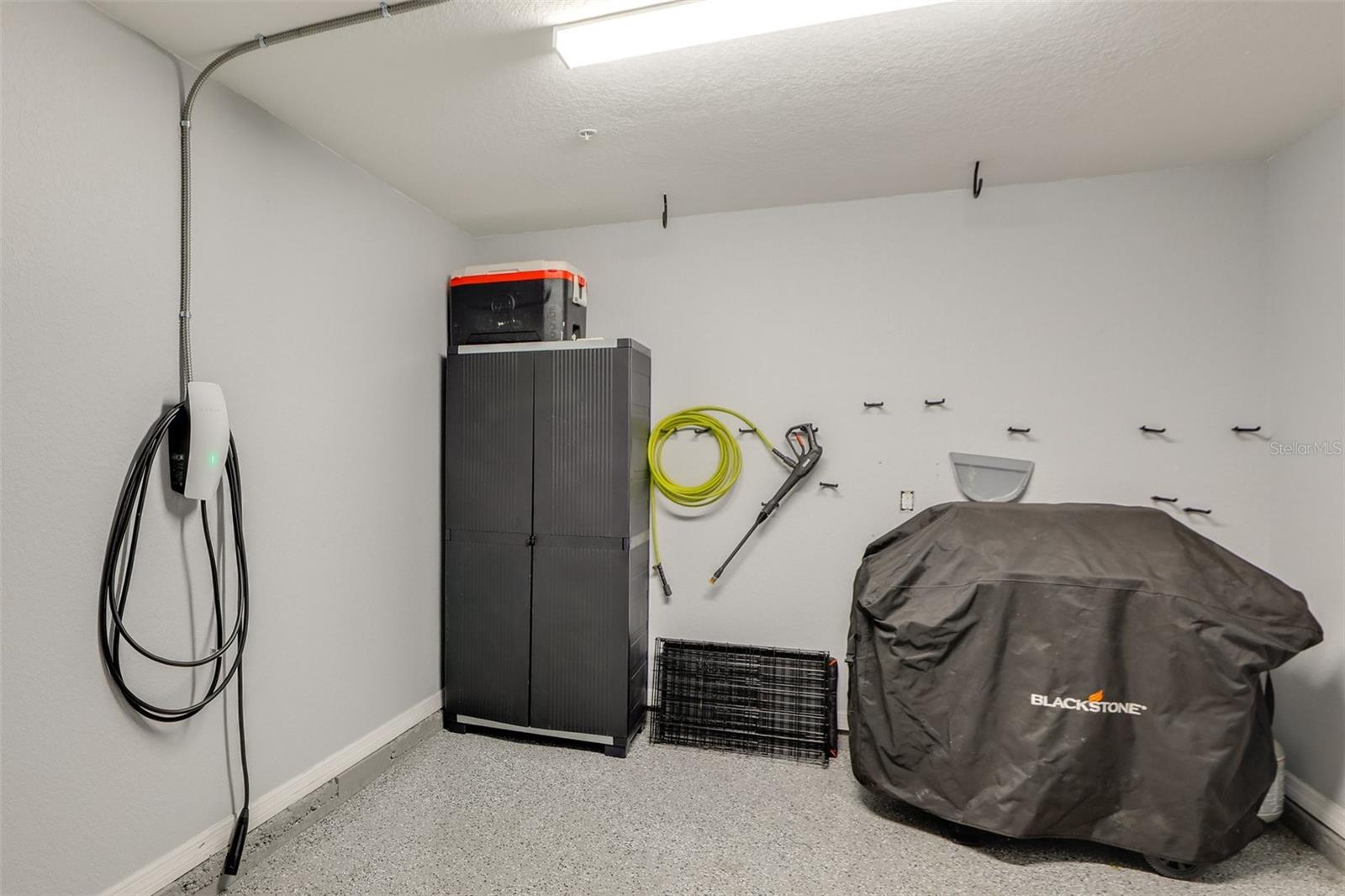 2441 6TH AVENUE DR E