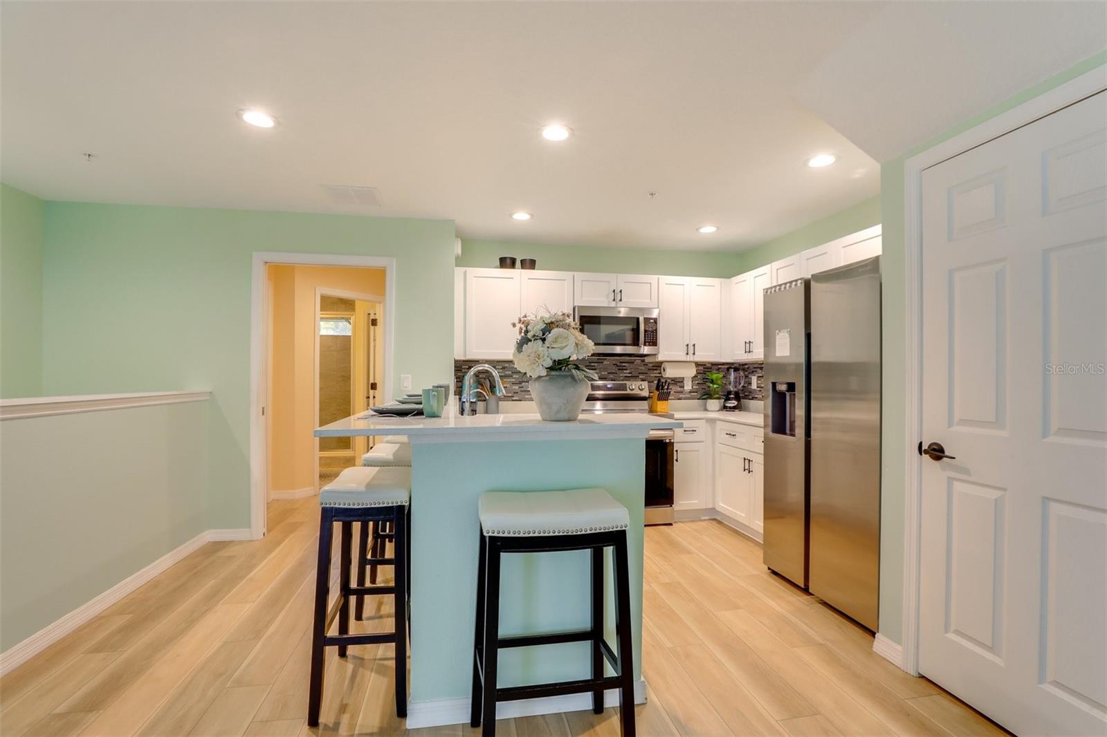 2441 6TH AVENUE DR E