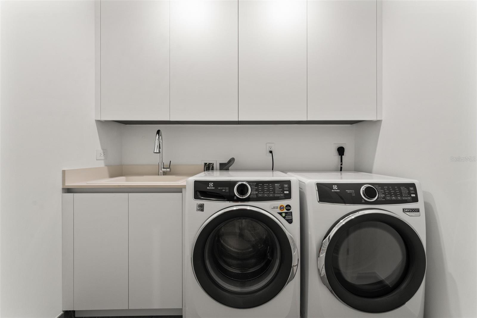 3015 S YSABELLA AVE #1803