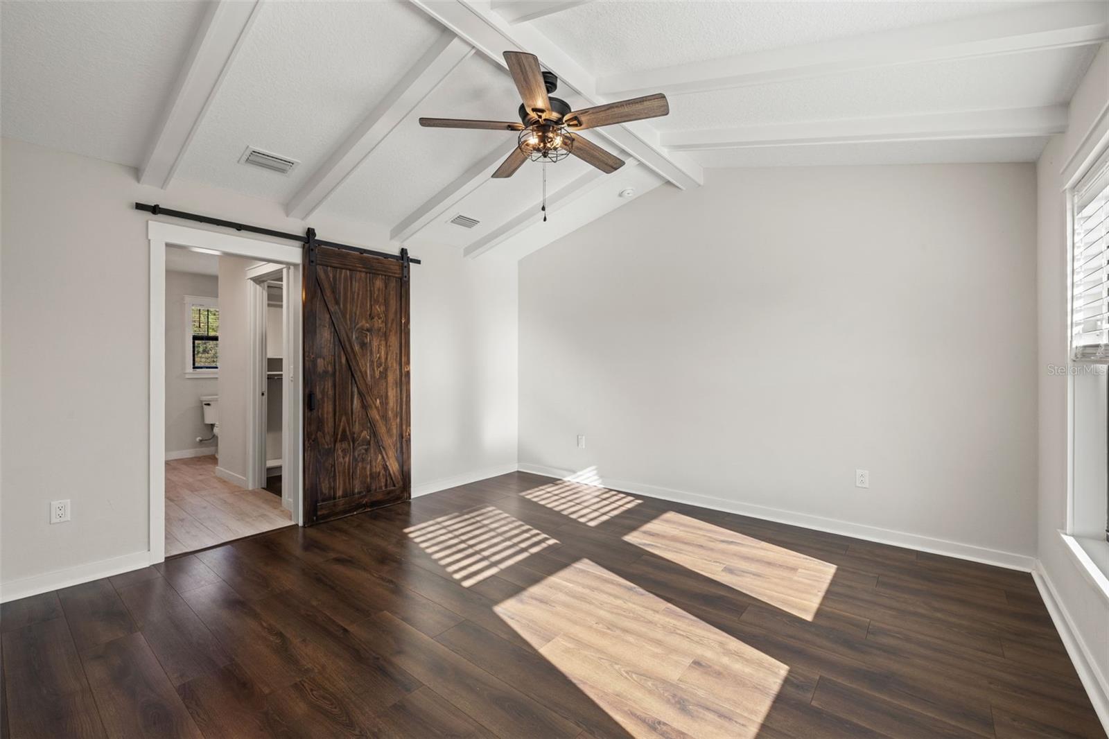 2820 N CENTRAL CT