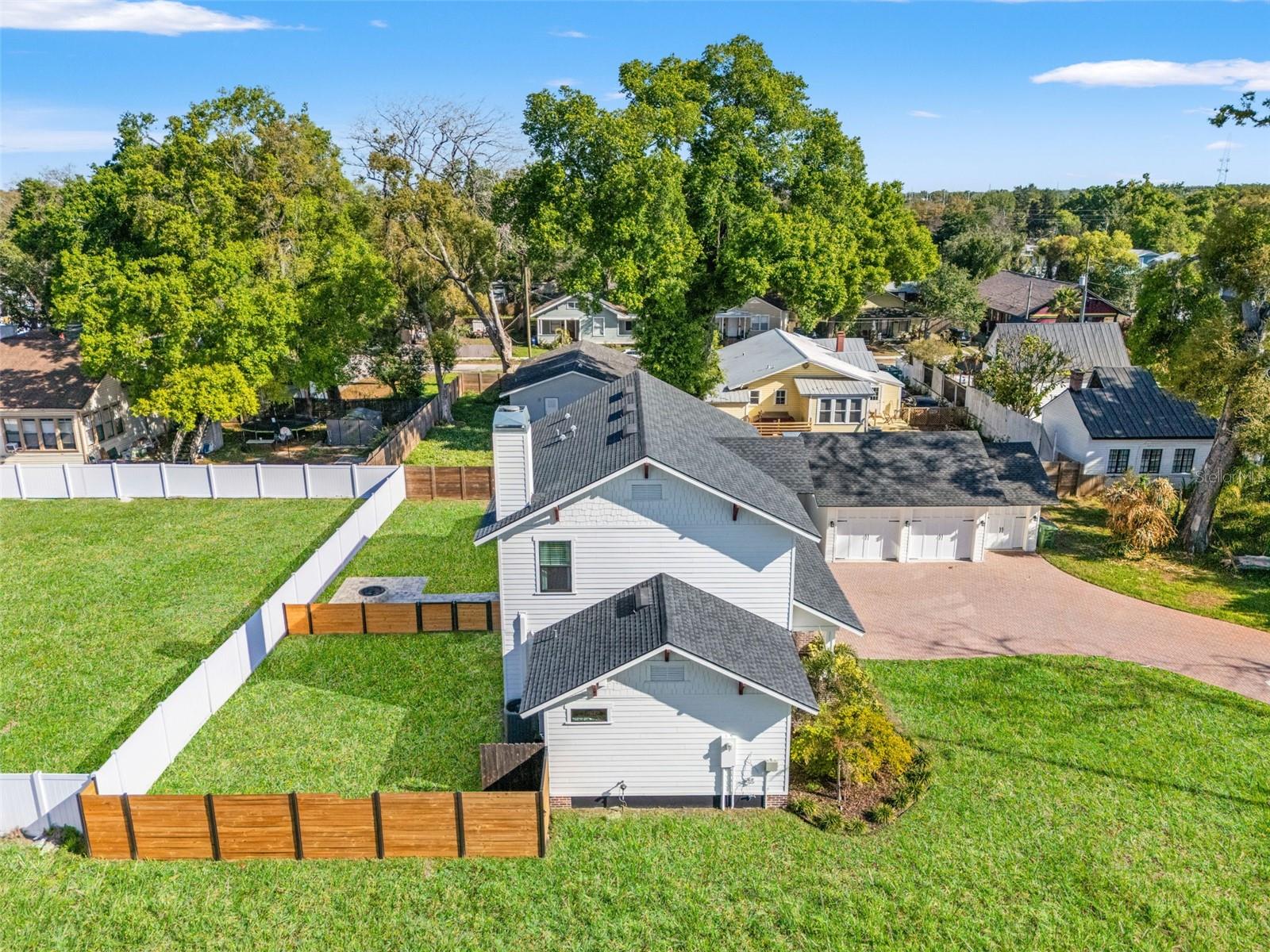 2820 N CENTRAL CT