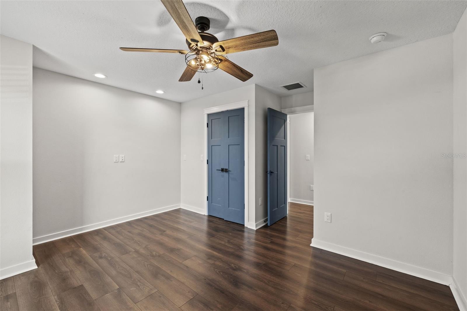 2820 N CENTRAL CT