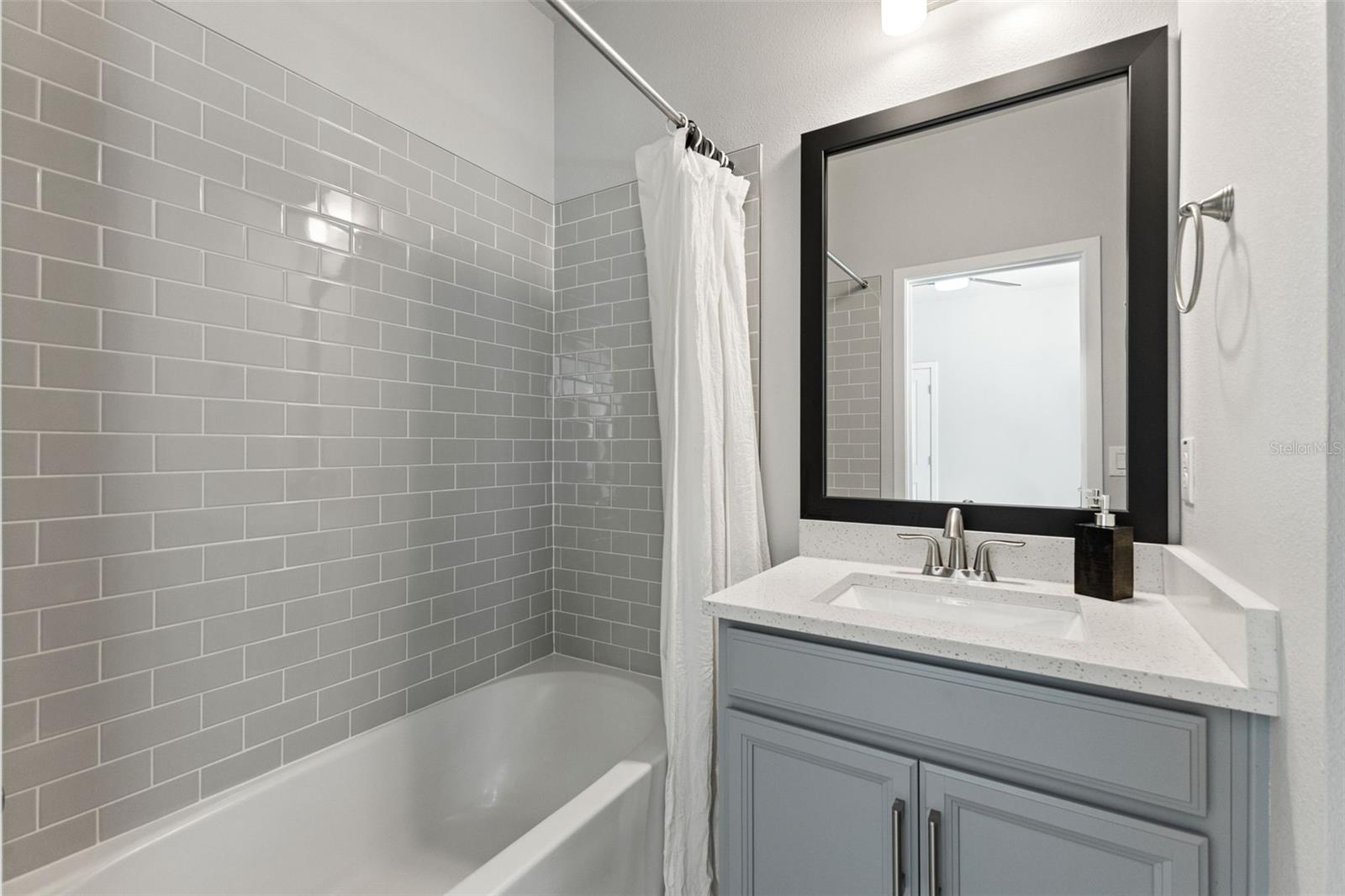 2511 N GRADY AVE #16