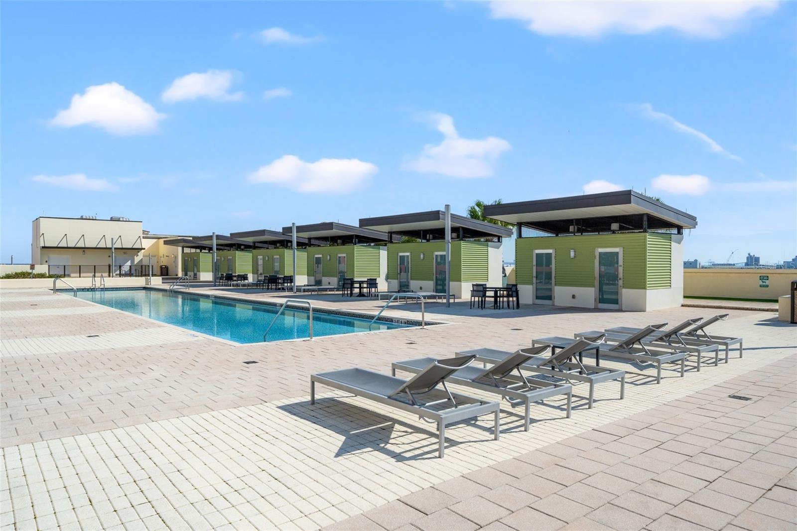 1208 E KENNEDY BLVD #1109