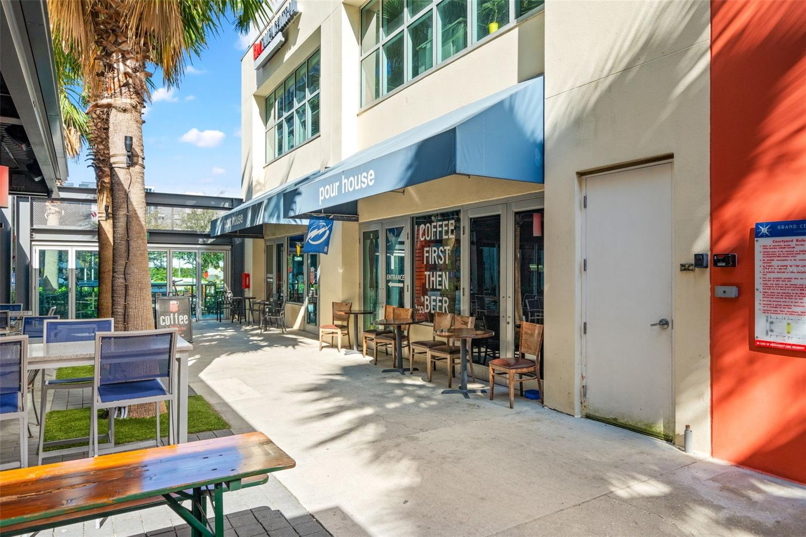 1208 E KENNEDY BLVD #1109