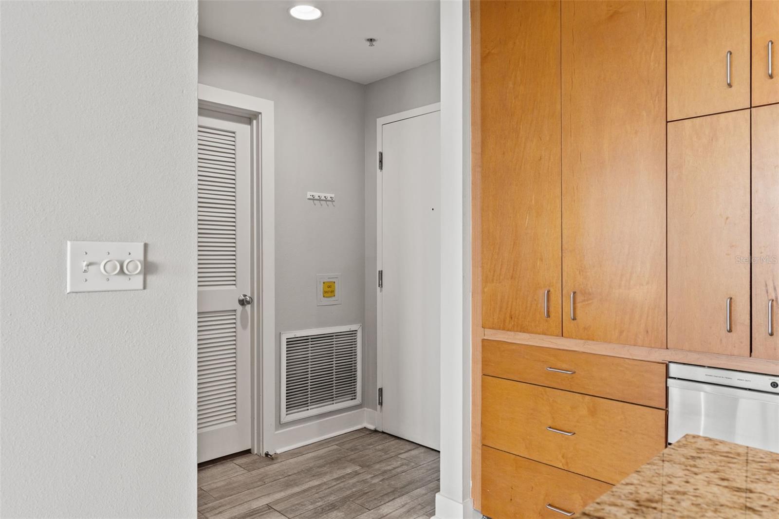 1208 E KENNEDY BLVD #1109