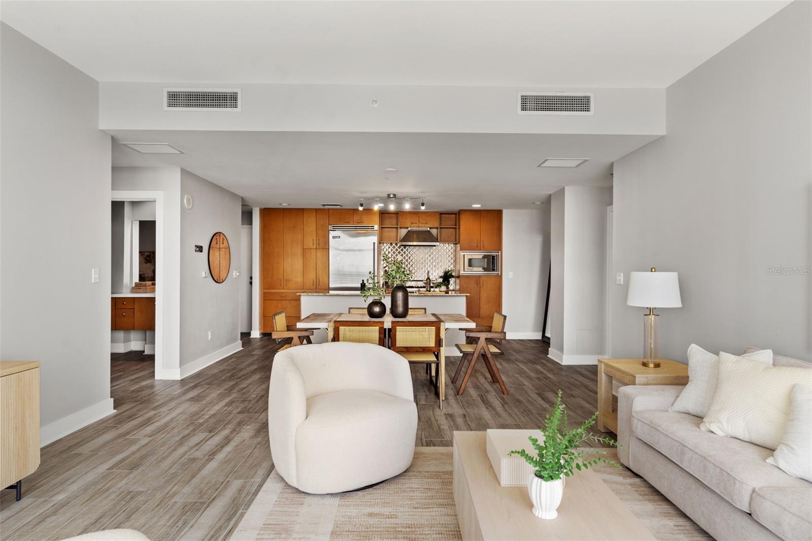 1208 E KENNEDY BLVD #1109