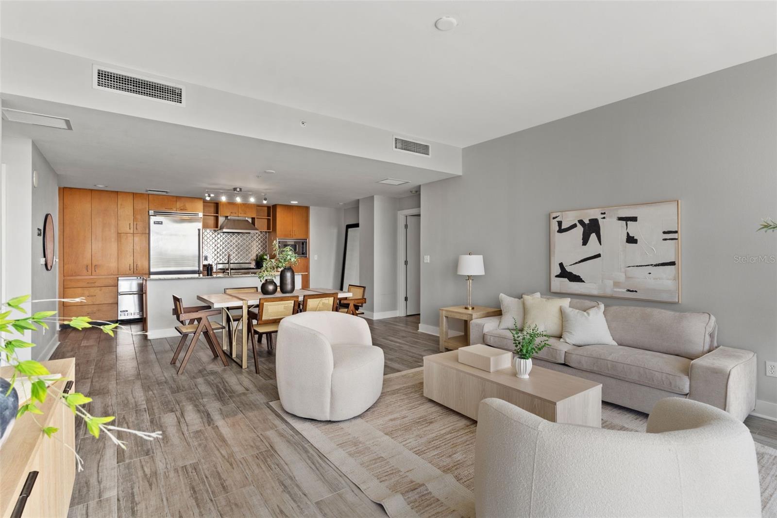 1208 E KENNEDY BLVD #1109