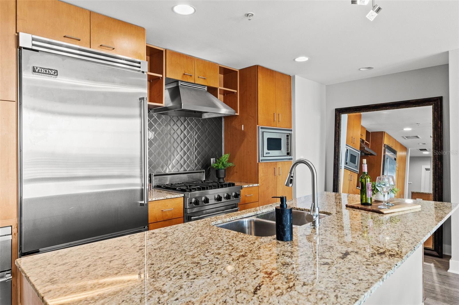 1208 E KENNEDY BLVD #1109