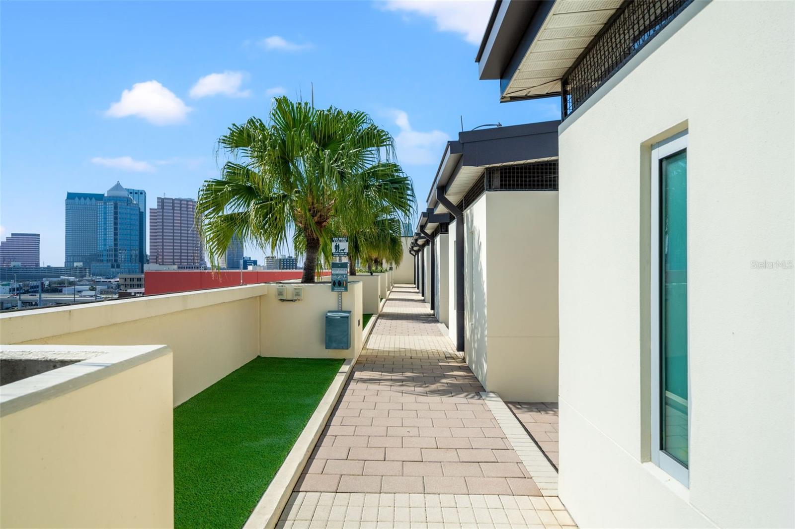 1208 E KENNEDY BLVD #1109