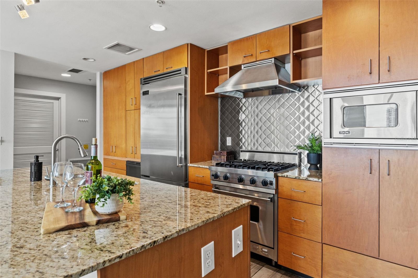 1208 E KENNEDY BLVD #1109