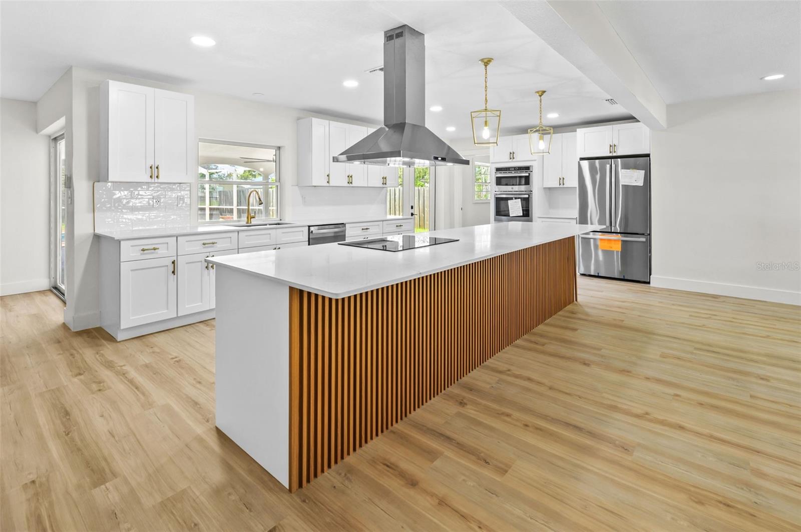 5700 BAYOU GRANDE BLVD NE