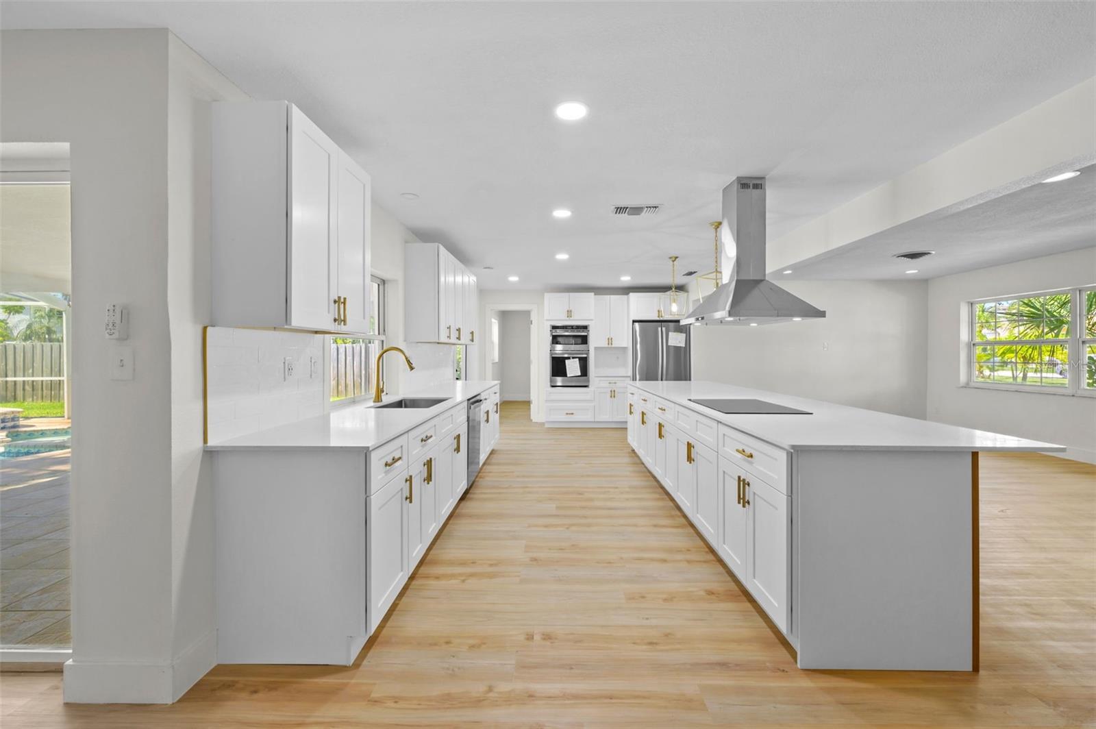 5700 BAYOU GRANDE BLVD NE