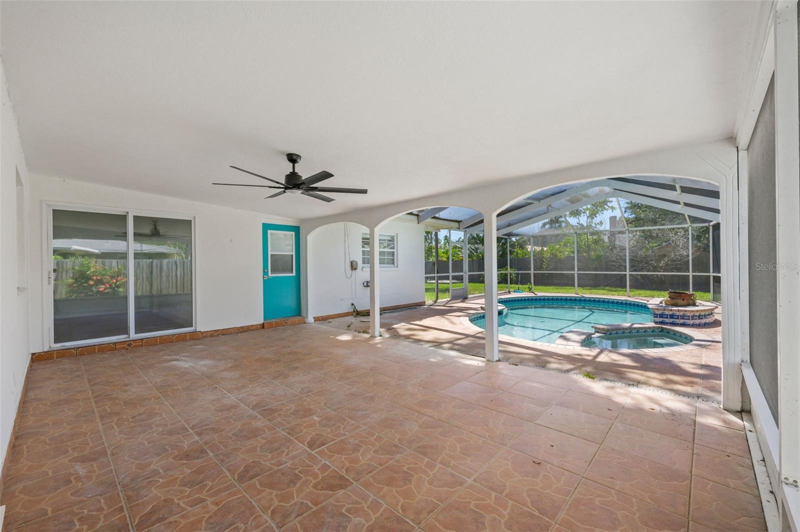 5700 BAYOU GRANDE BLVD NE