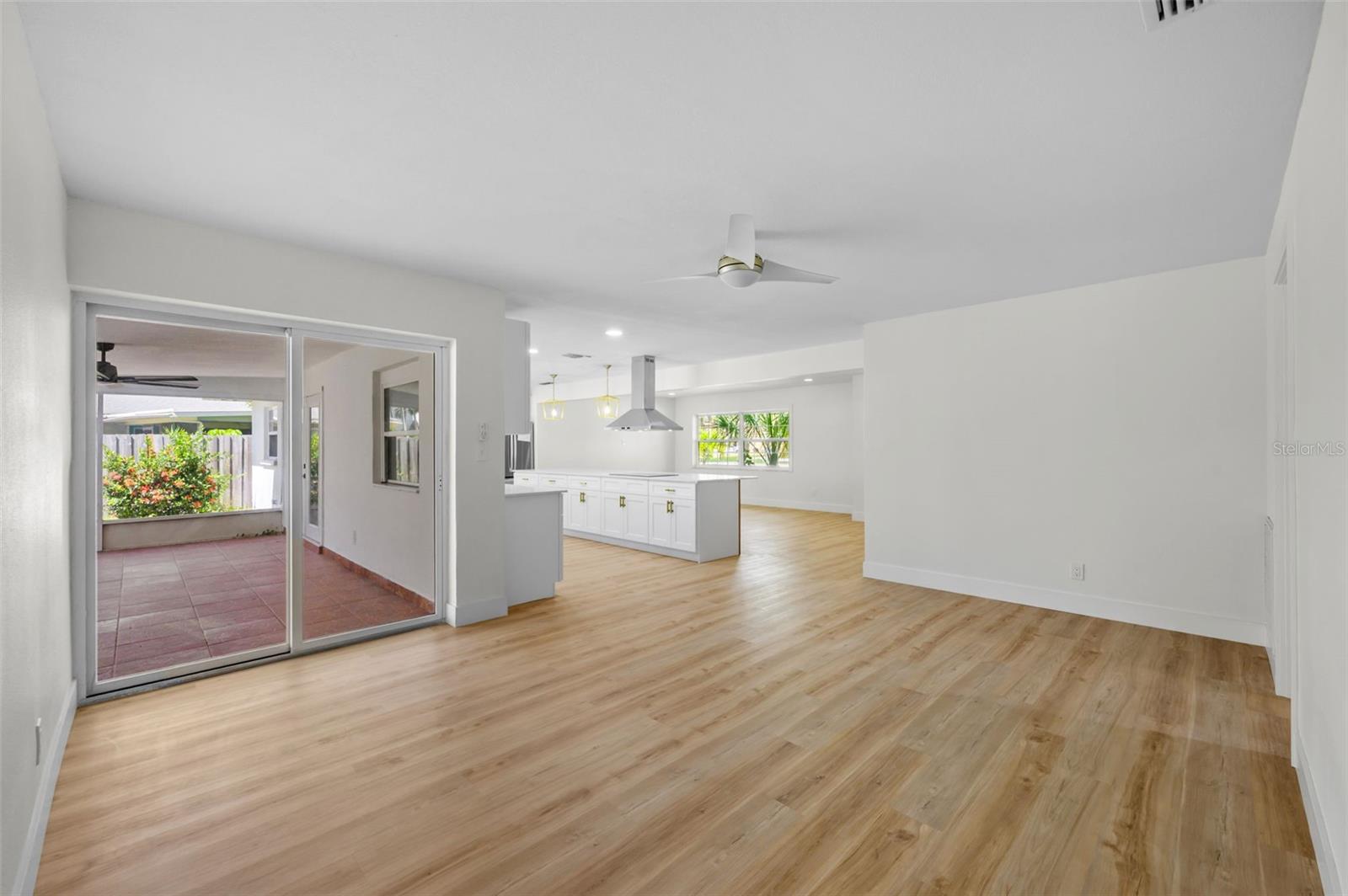 5700 BAYOU GRANDE BLVD NE