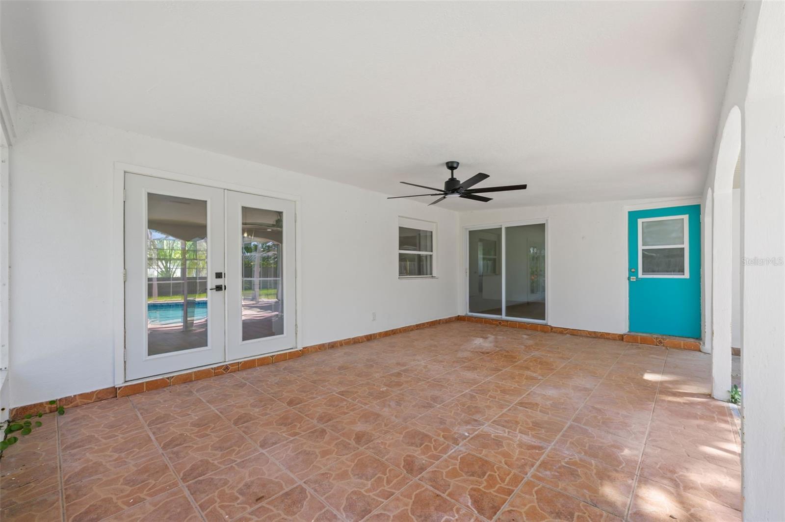 5700 BAYOU GRANDE BLVD NE