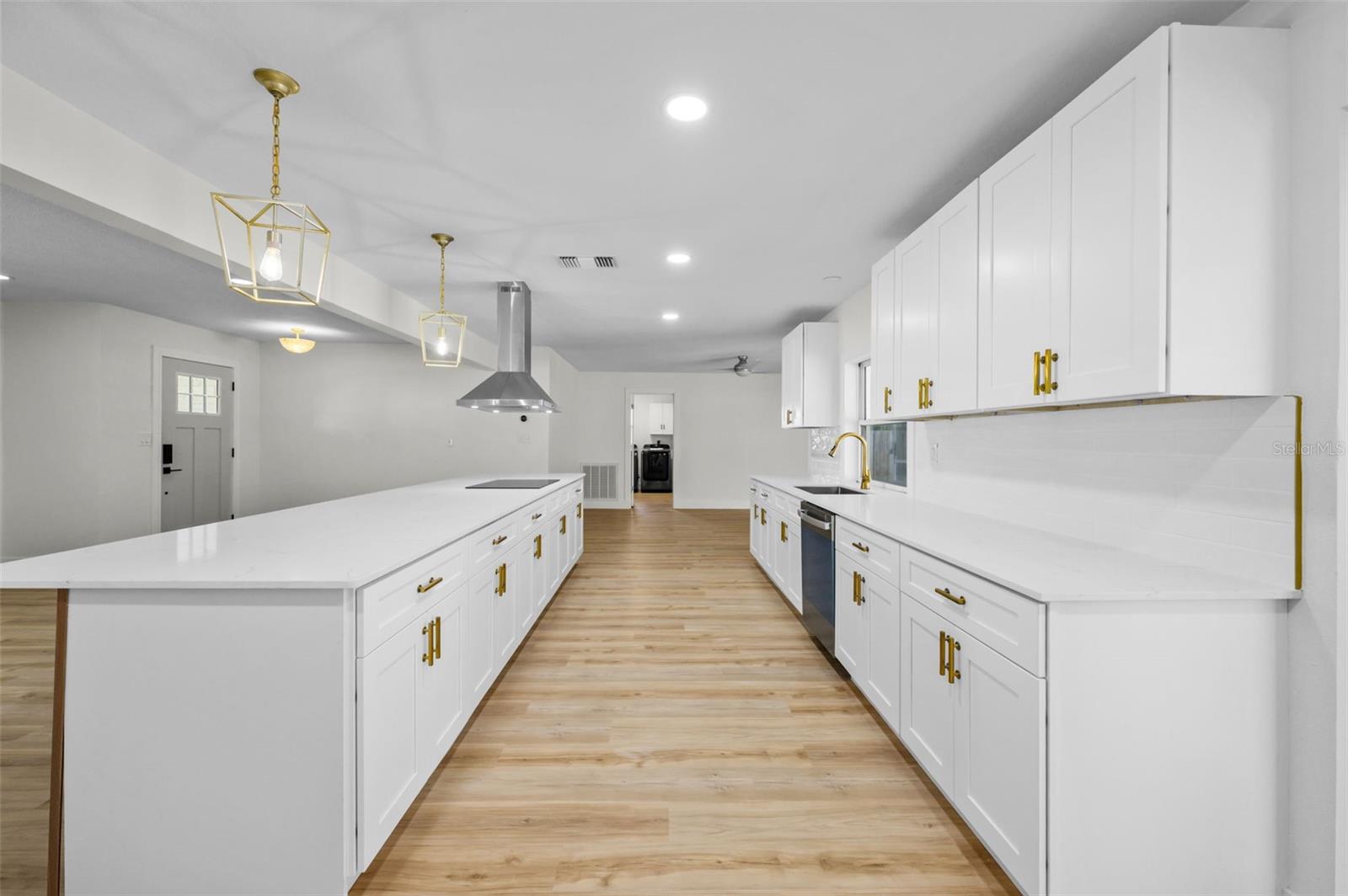 5700 BAYOU GRANDE BLVD NE