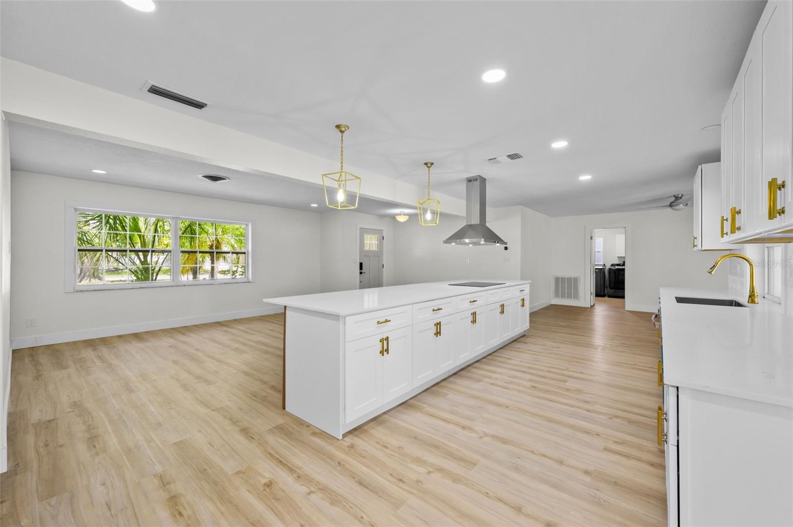 5700 BAYOU GRANDE BLVD NE