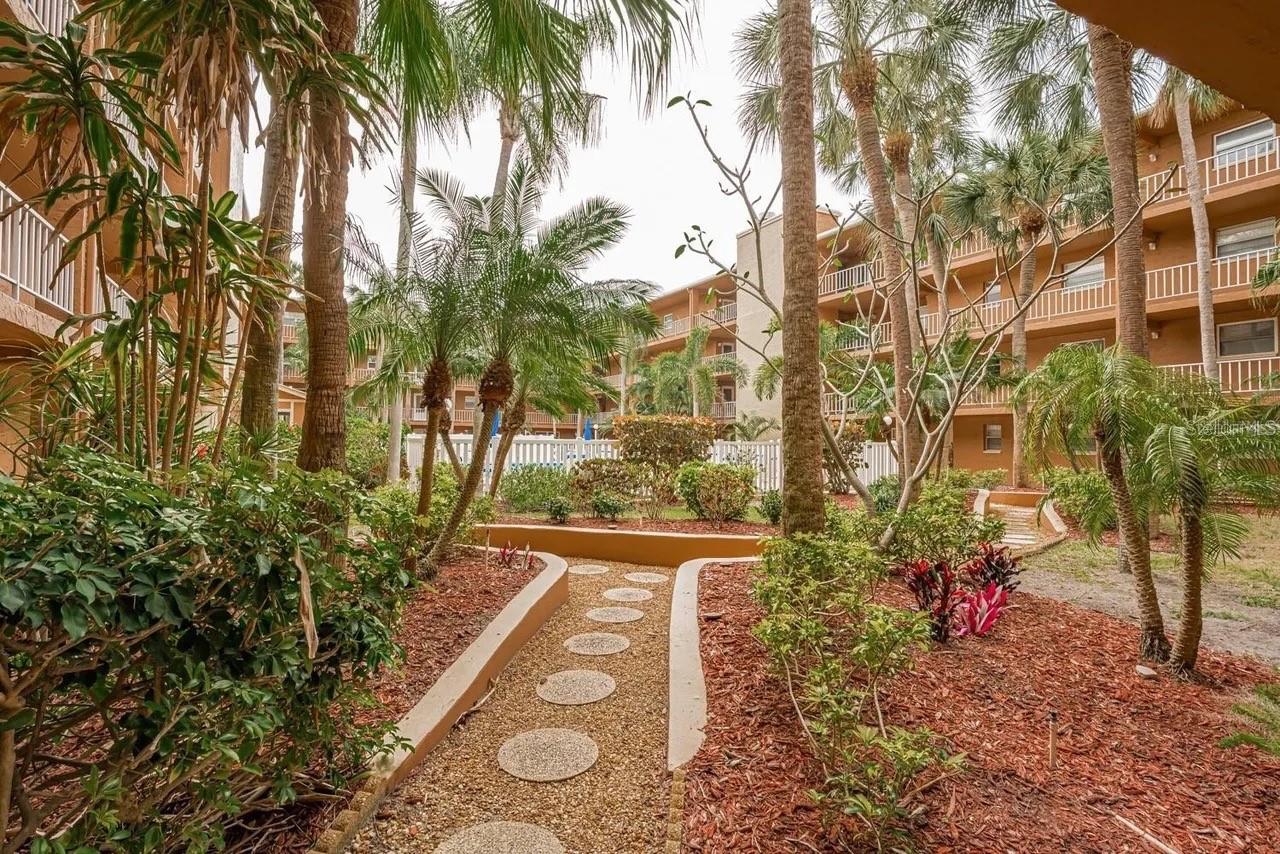 12760 INDIAN ROCKS RD #1017