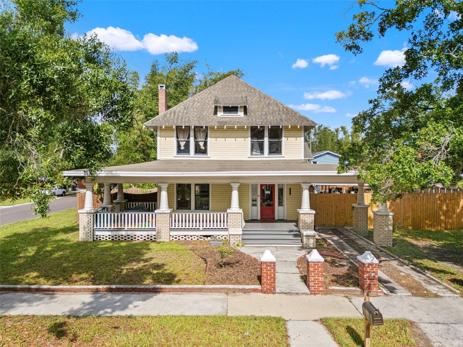 5202 N SEMINOLE AVE