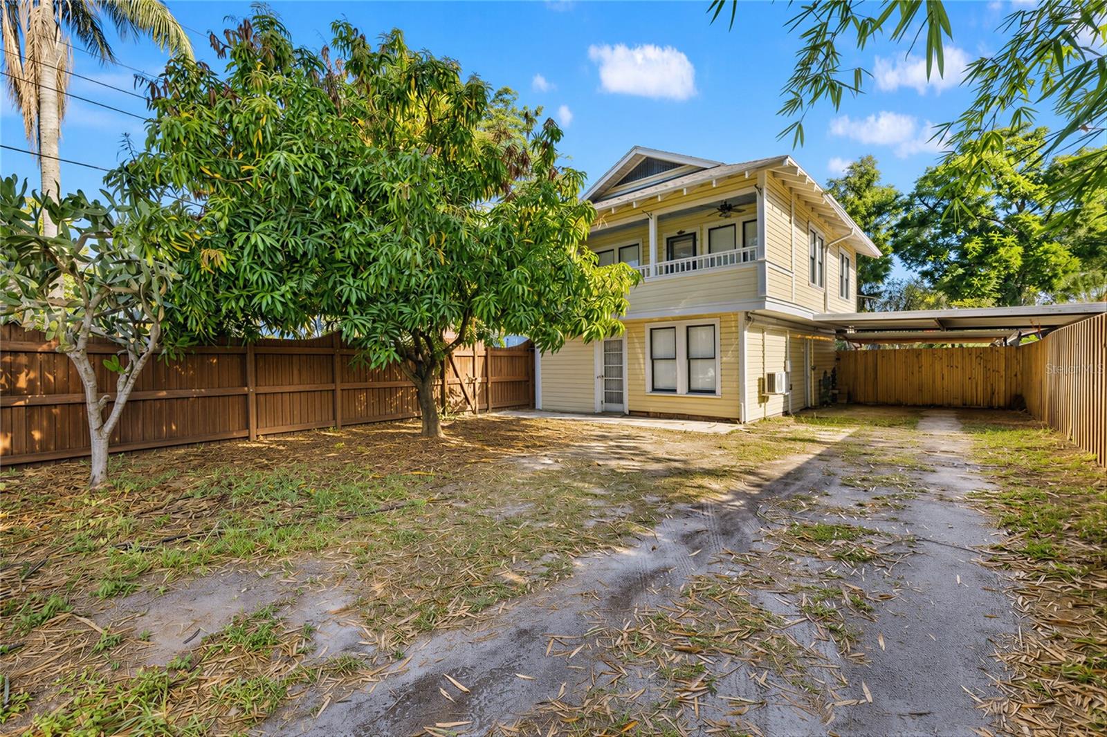 5202 N SEMINOLE AVE