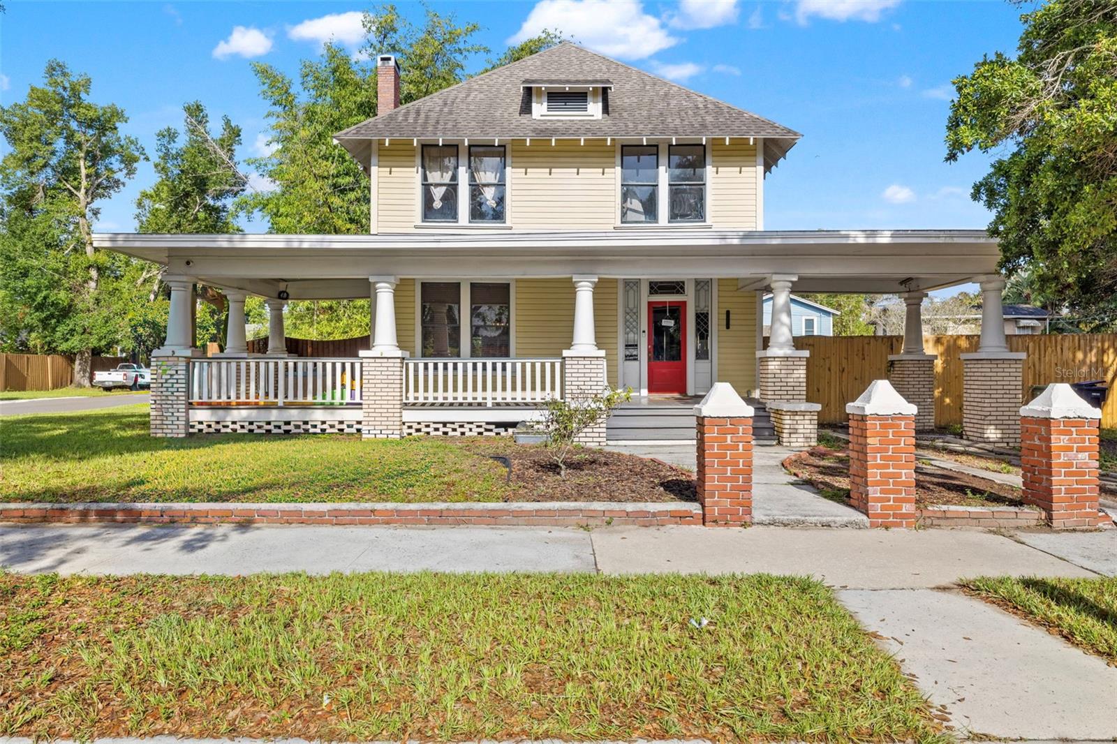 5202 N SEMINOLE AVE