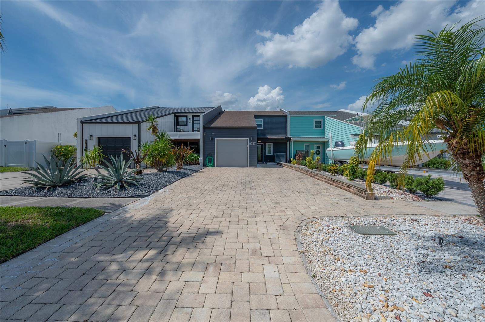 8757 BAY POINTE DR