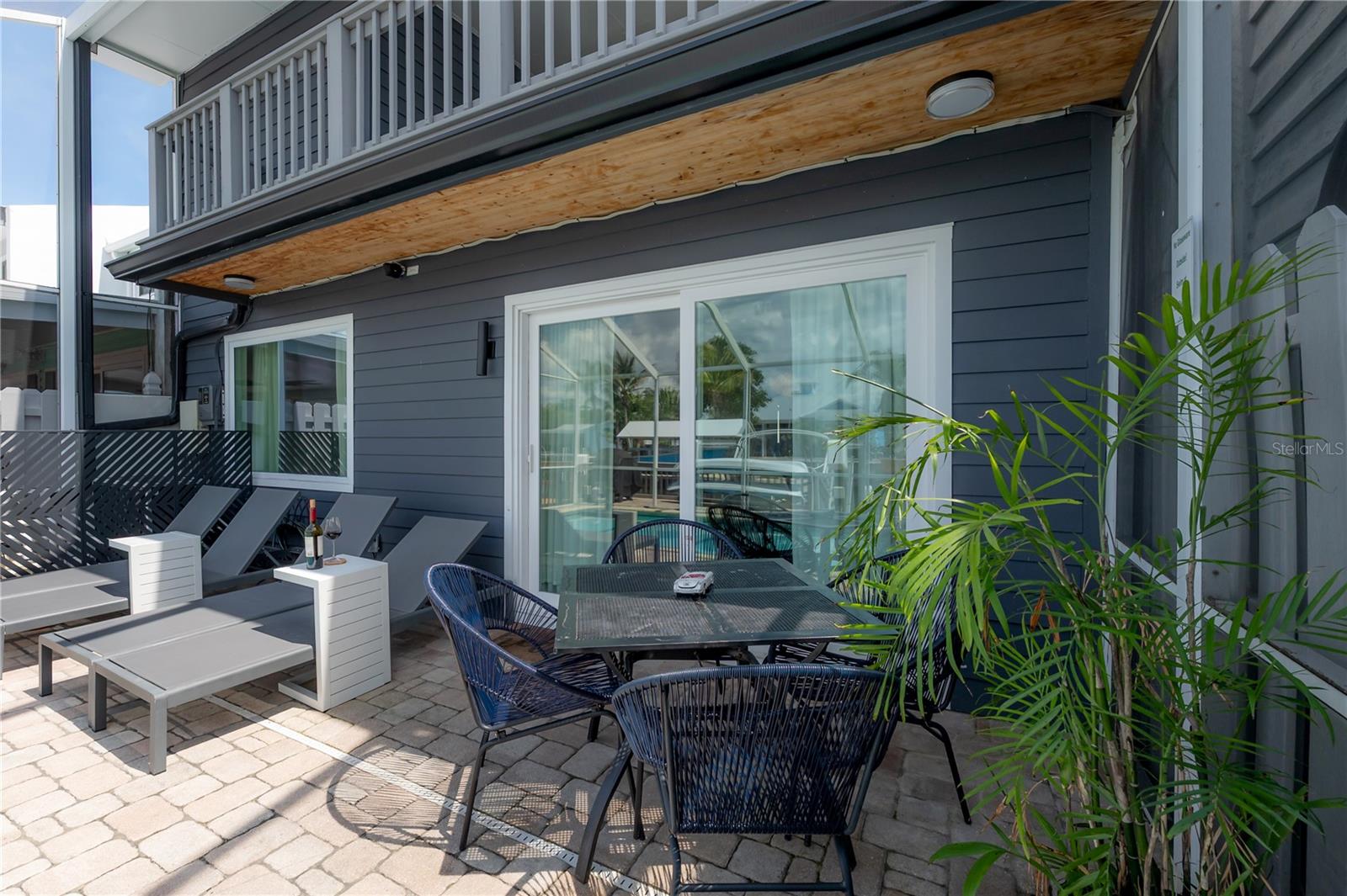8757 BAY POINTE DR