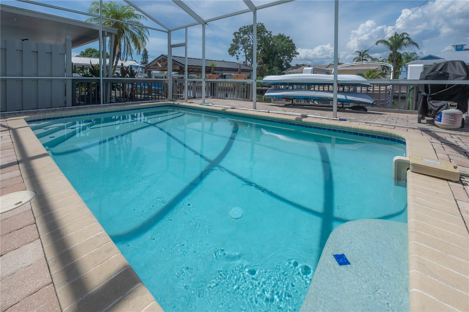 8757 BAY POINTE DR