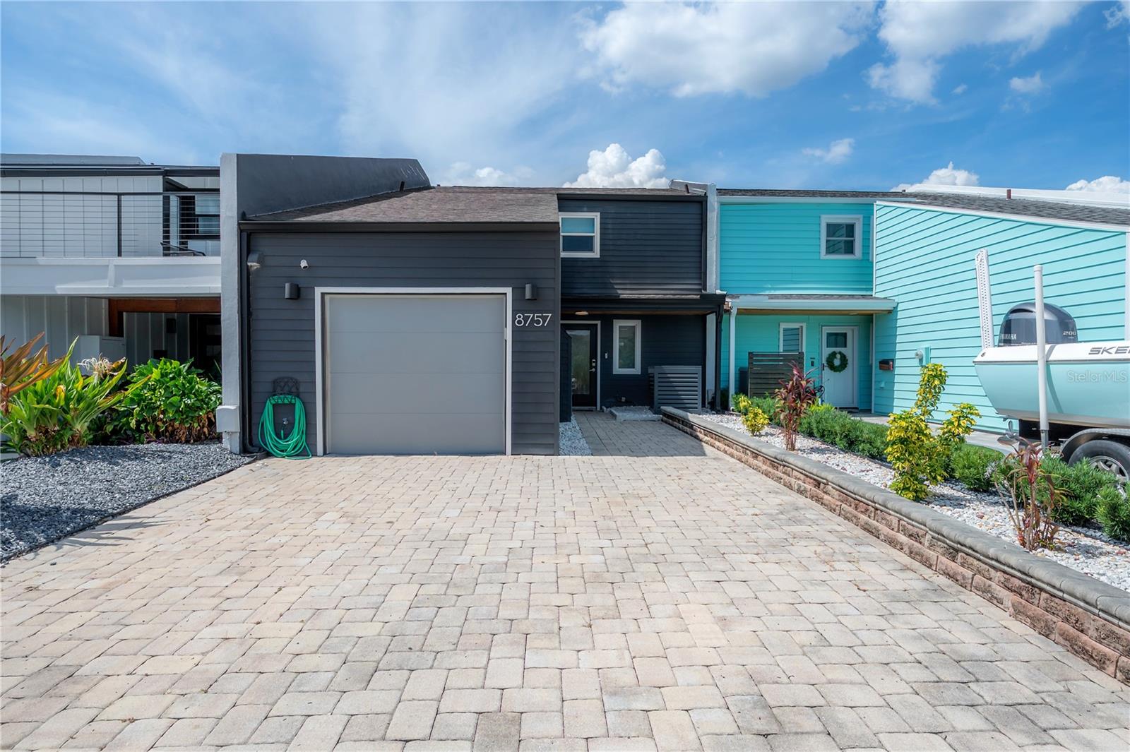 8757 BAY POINTE DR