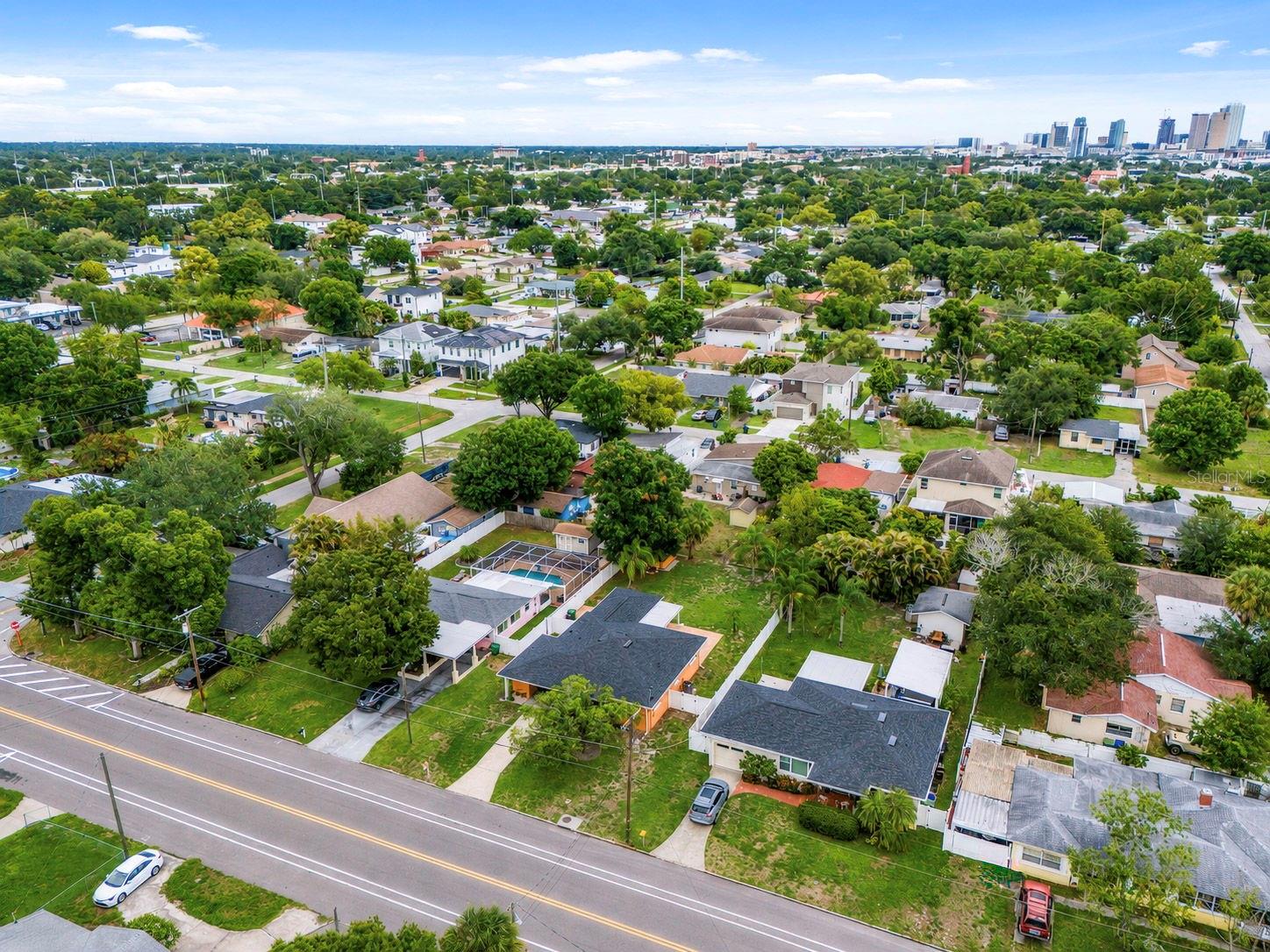 607 N LINCOLN AVE