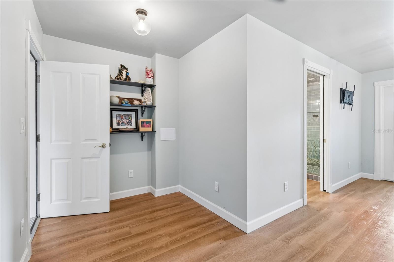 159 BISCAYNE AVE