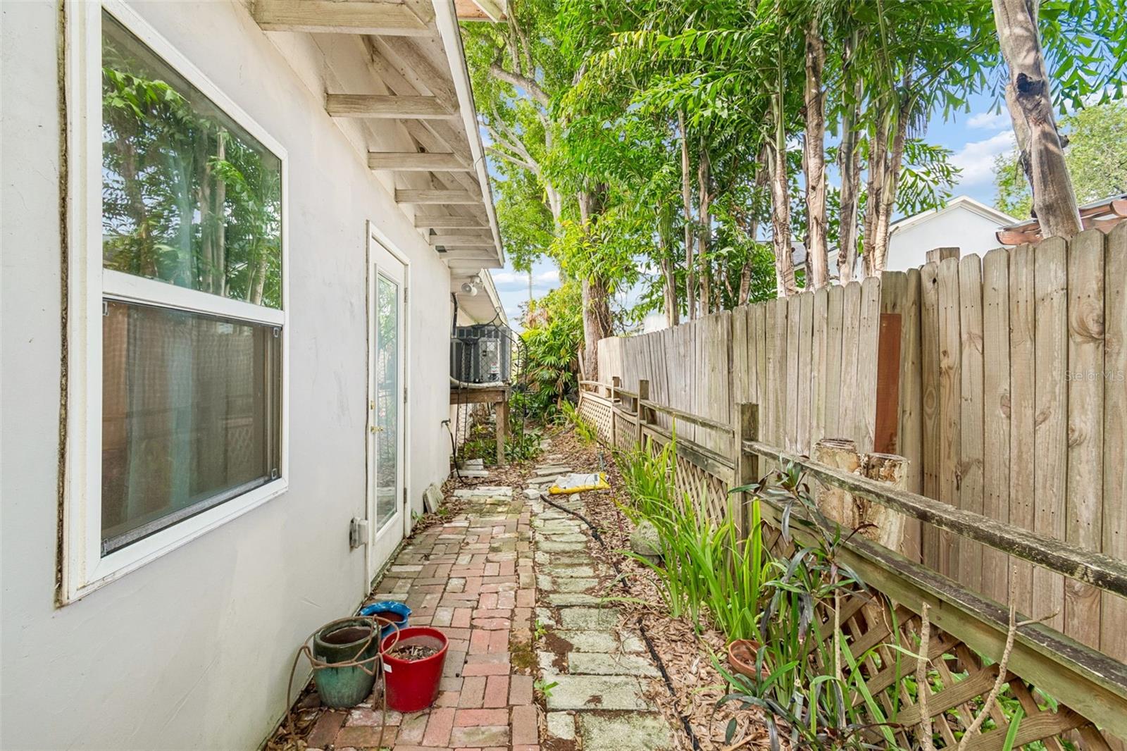 159 BISCAYNE AVE