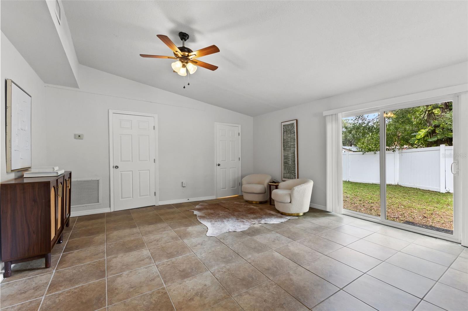 5116 SERENA DR