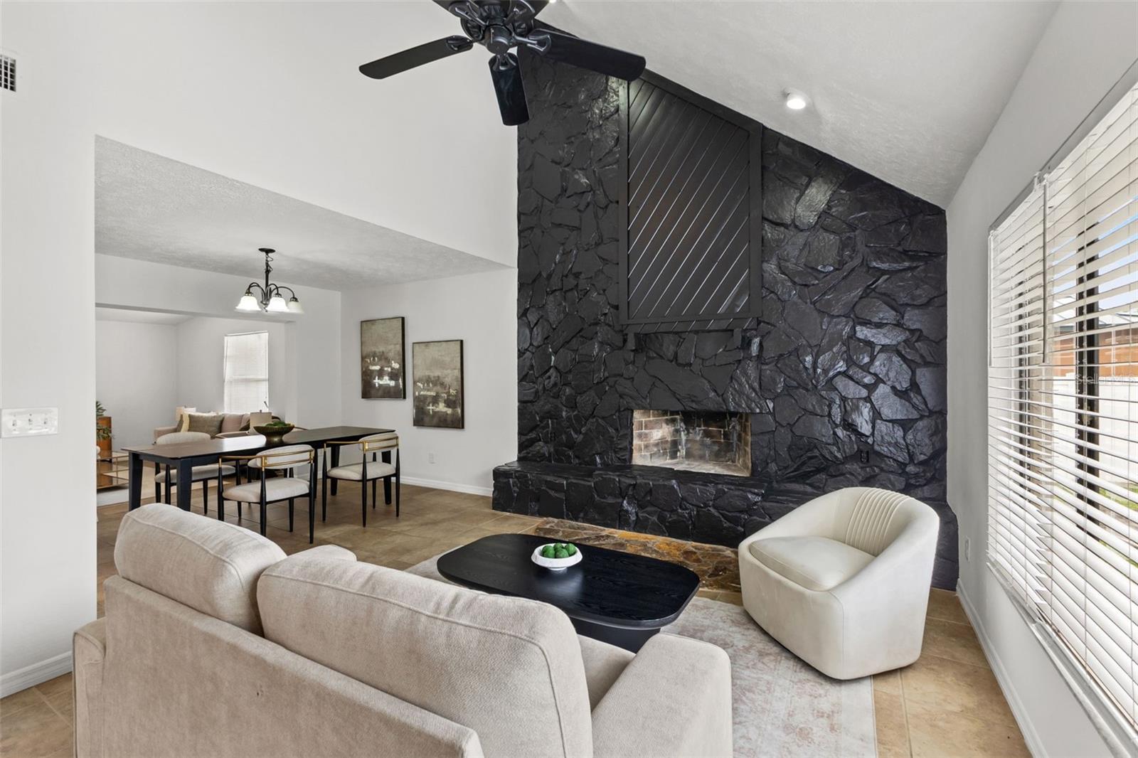5116 SERENA DR