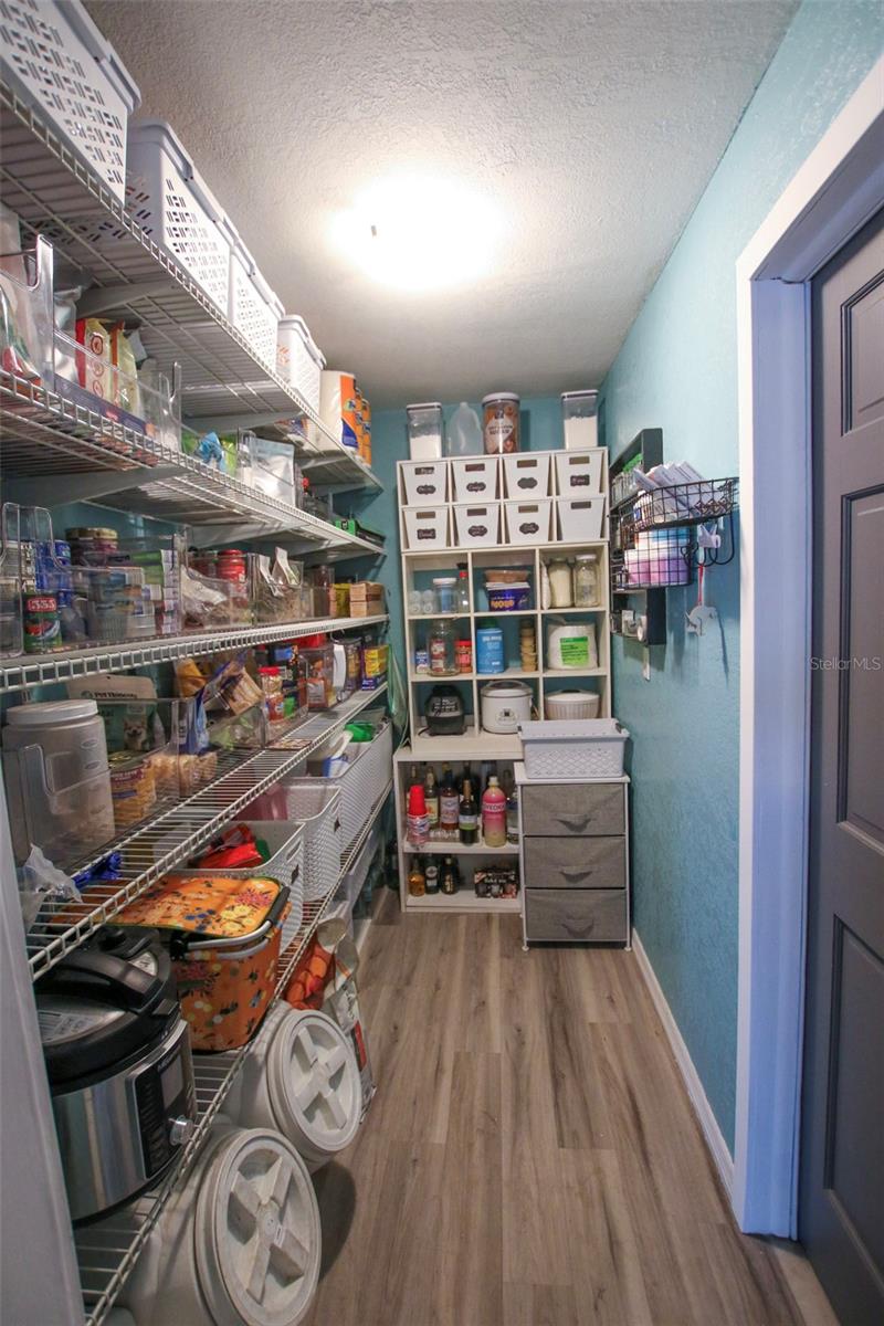 1462 CAROLYN LN