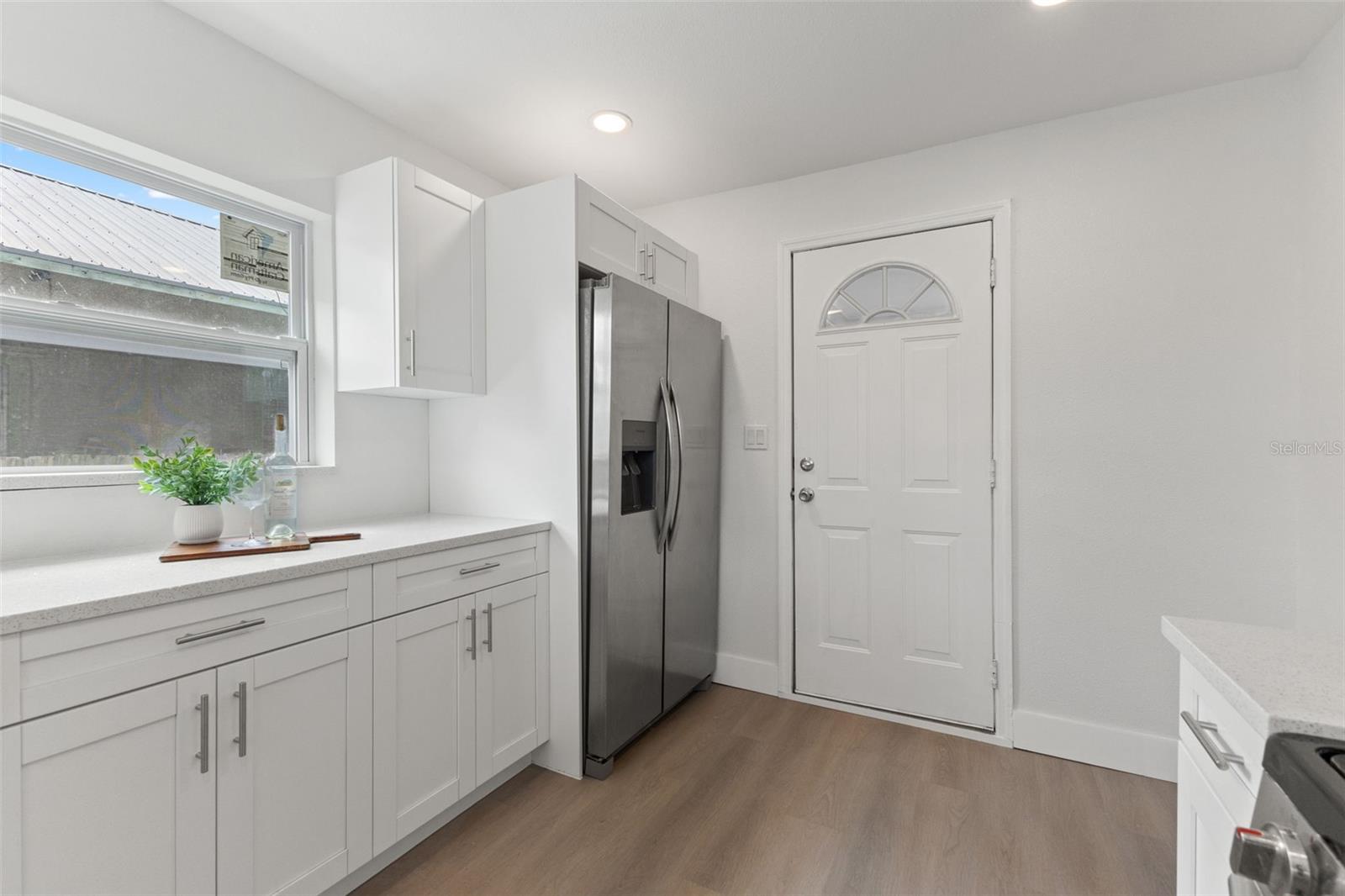 2403 CORRINE ST