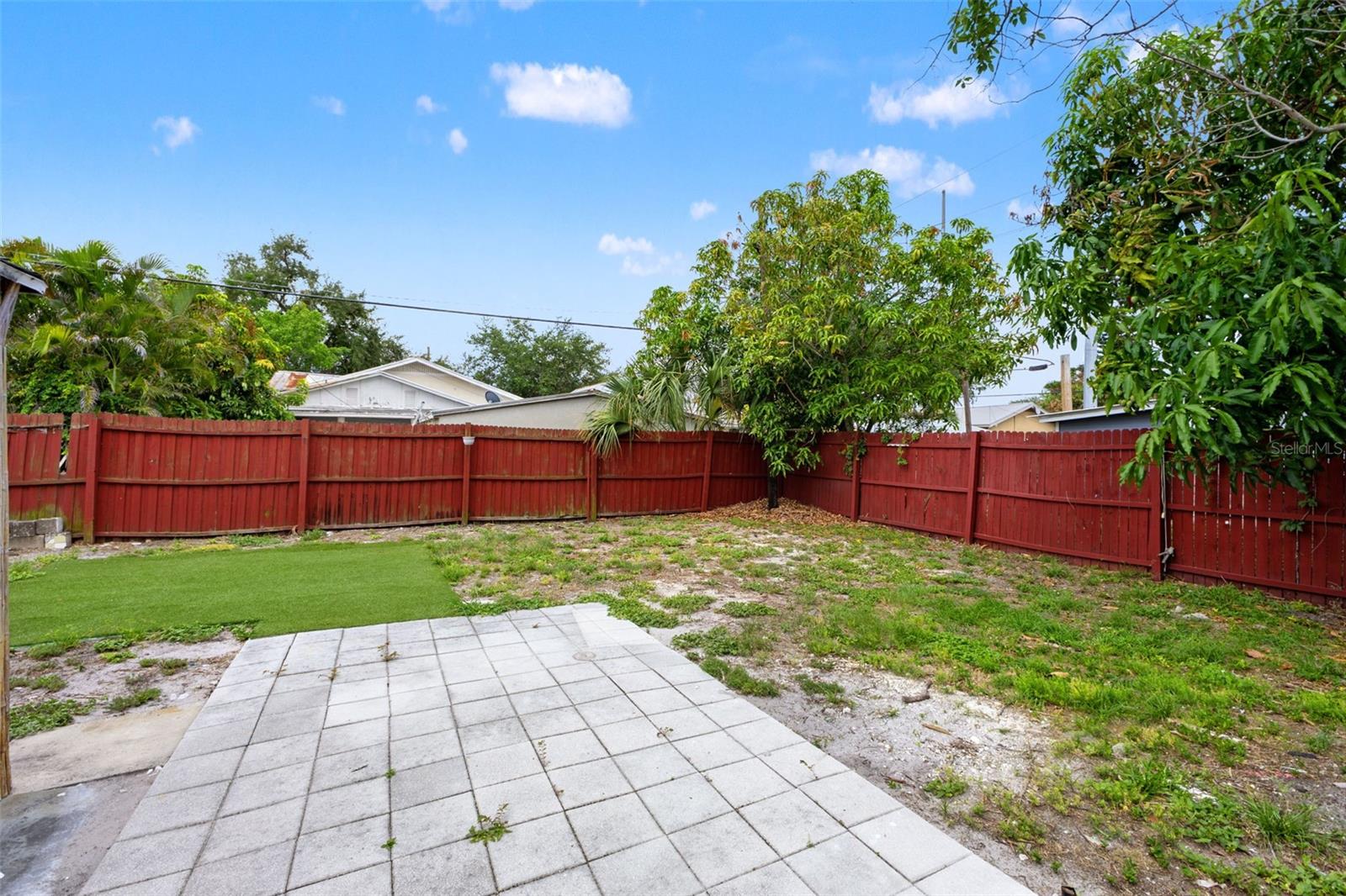2403 CORRINE ST
